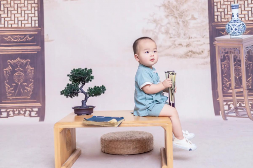 清远蜡笔小新美伢怀孕